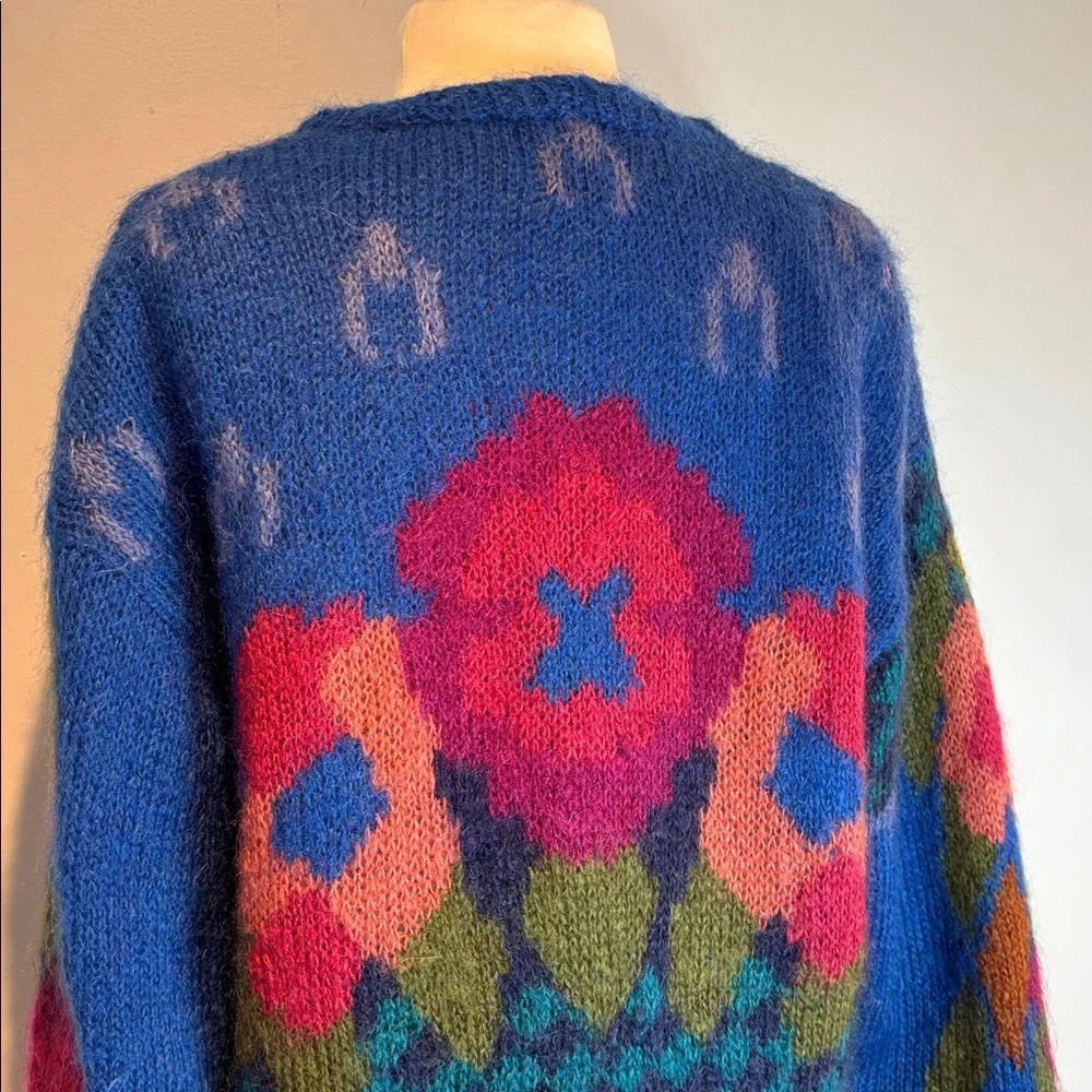 Vintage Colorful Patterned mohair Women's cardigan Sweater size medium - Picture 4 of 12